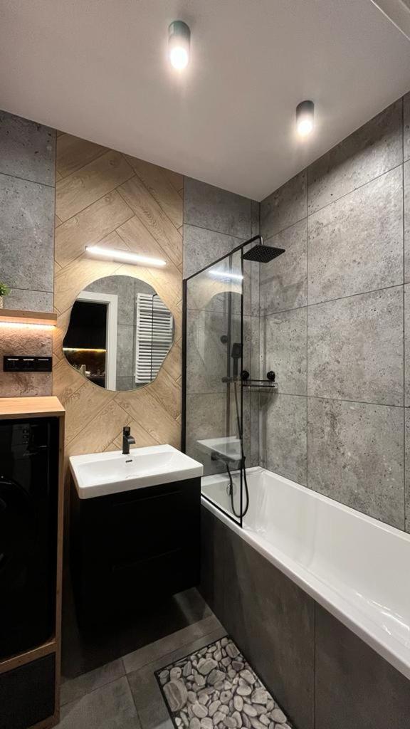 U Tommiego W Gdyni Apartman Gdynia Kültér fotó